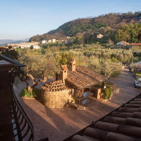 ホテル La Ginestra Castel San Lorenzo エクステリア 写真