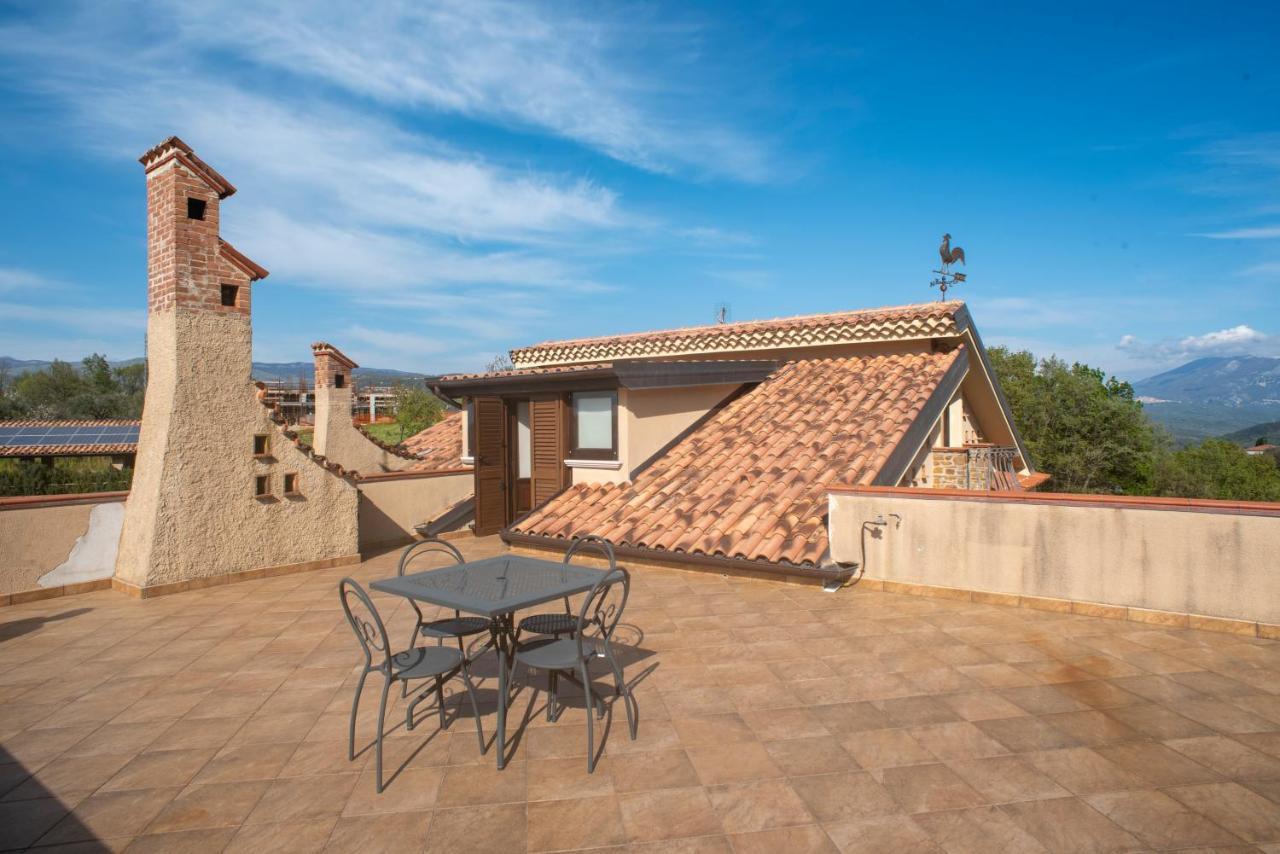 ホテル La Ginestra Castel San Lorenzo エクステリア 写真