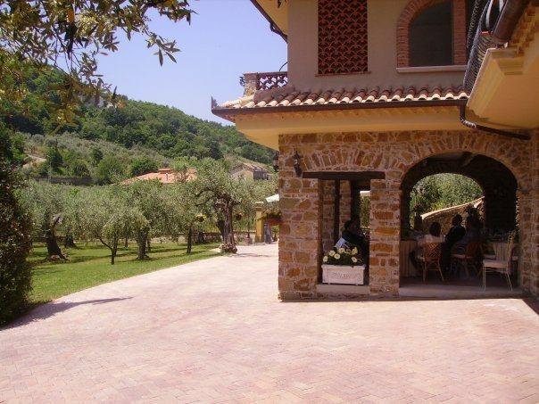 ホテル La Ginestra Castel San Lorenzo エクステリア 写真