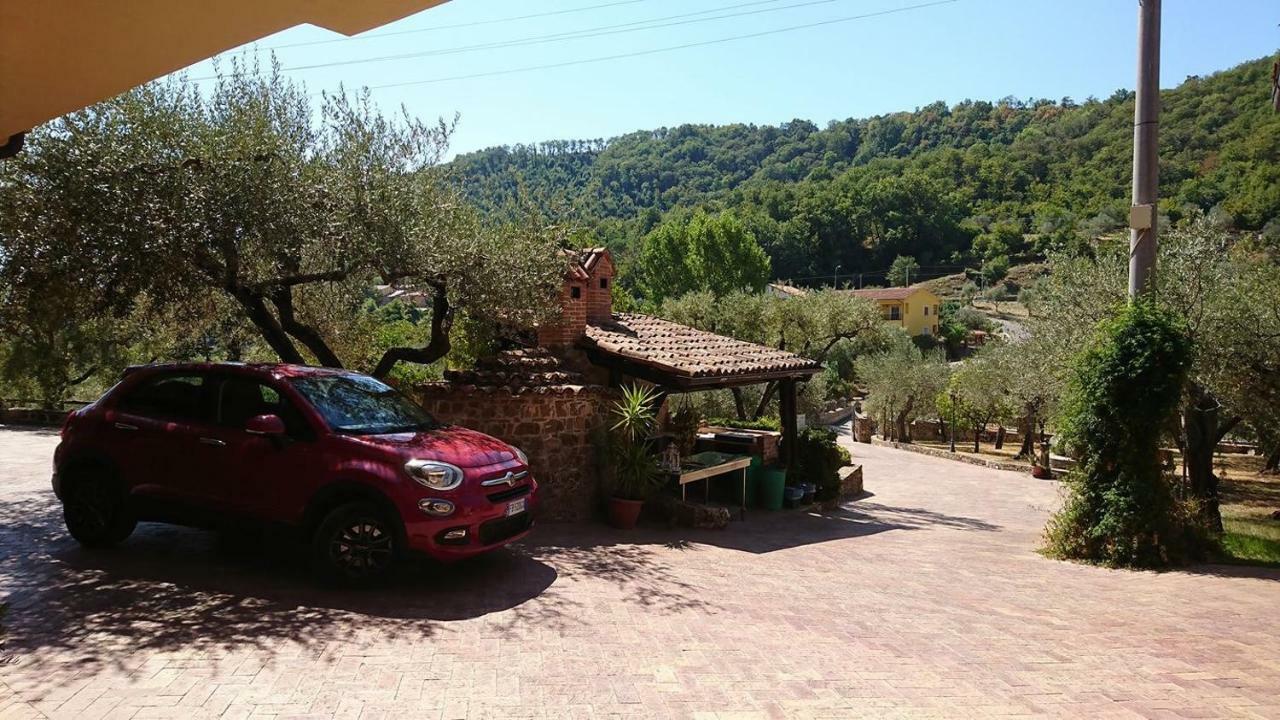 ホテル La Ginestra Castel San Lorenzo エクステリア 写真