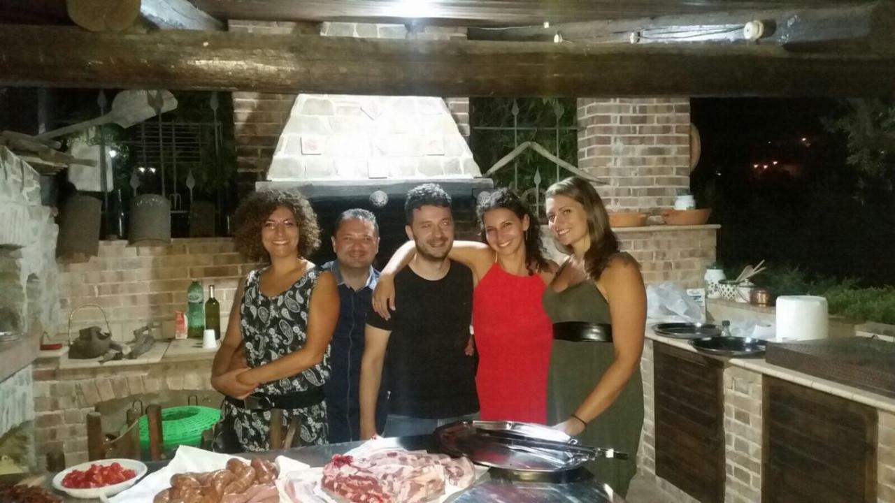 ホテル La Ginestra Castel San Lorenzo エクステリア 写真